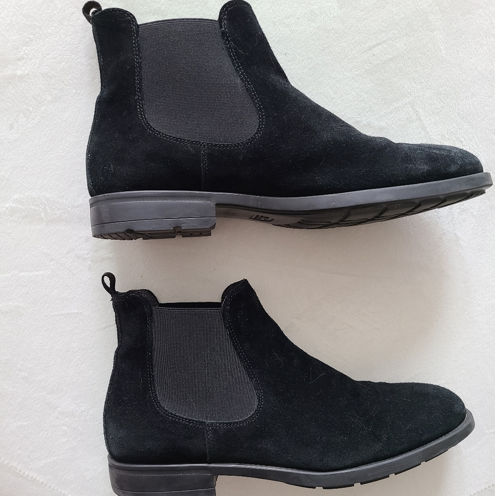 To Boot New York Adam Derrick Black Suede Chelseas